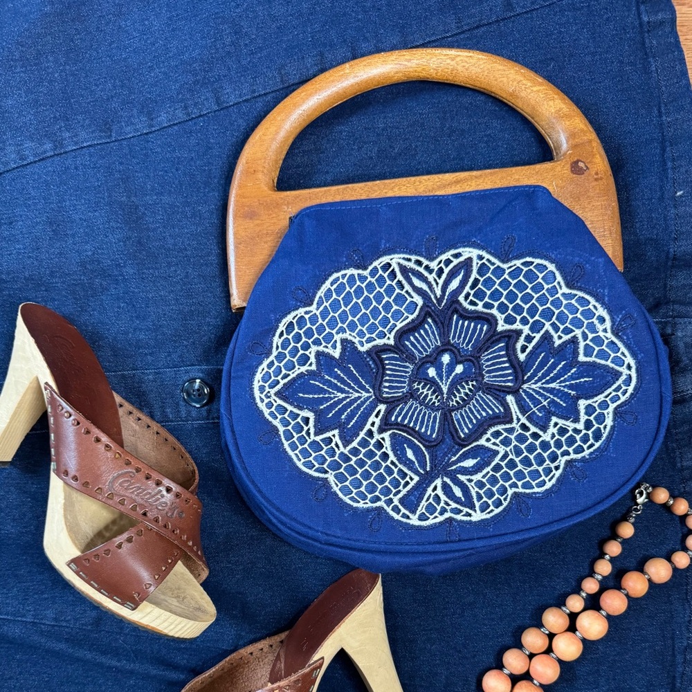 Boho Embroidered wooden handle bag